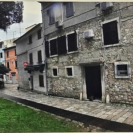 Apartmán Ferienglueck Unterm Dach Poreč Exteriér fotografie